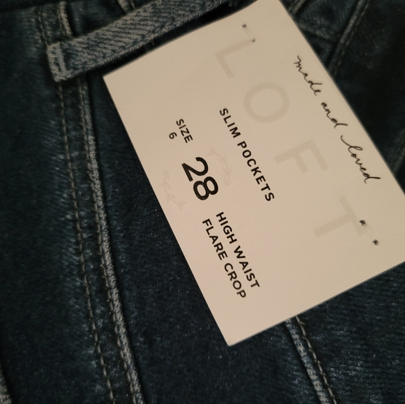 Loft Crop Cut Off Jeans - Picture 3 of 7